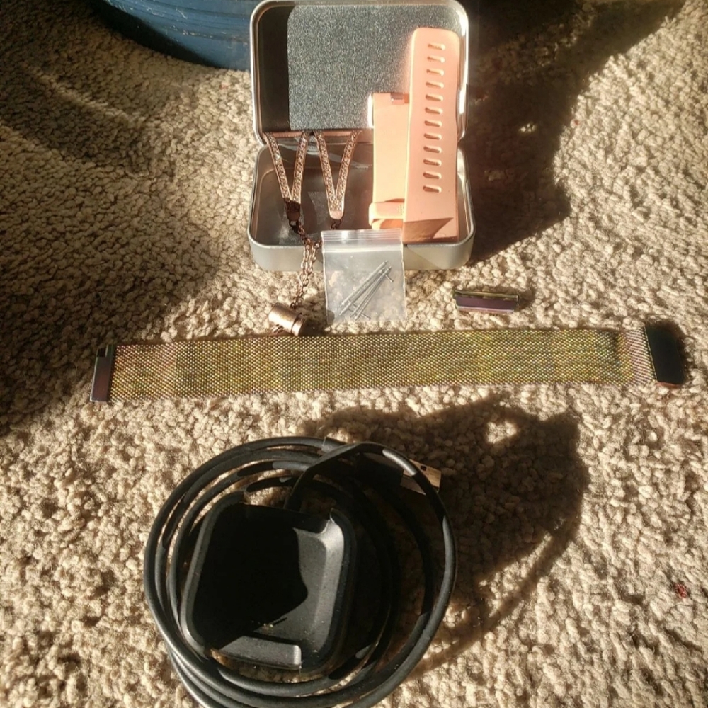 Fitbit Versa 2 Charger and Bands